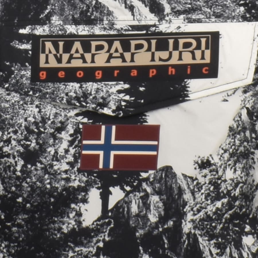 Napapijri rainforest print store